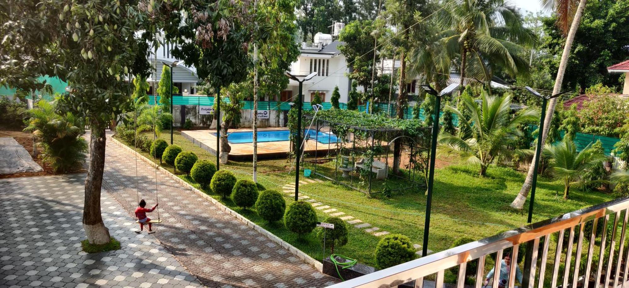 Dolphin Enclave Service Studio Apartments 칼파타 외부 사진