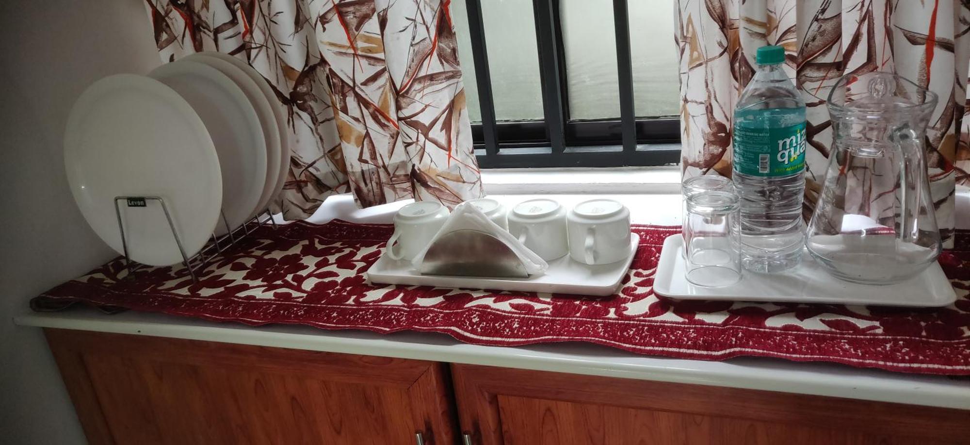 Dolphin Enclave Service Studio Apartments 칼파타 외부 사진