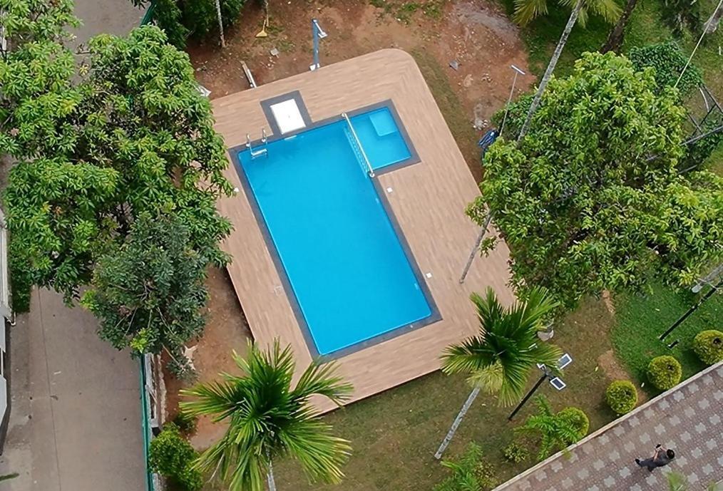 Dolphin Enclave Service Studio Apartments 칼파타 외부 사진