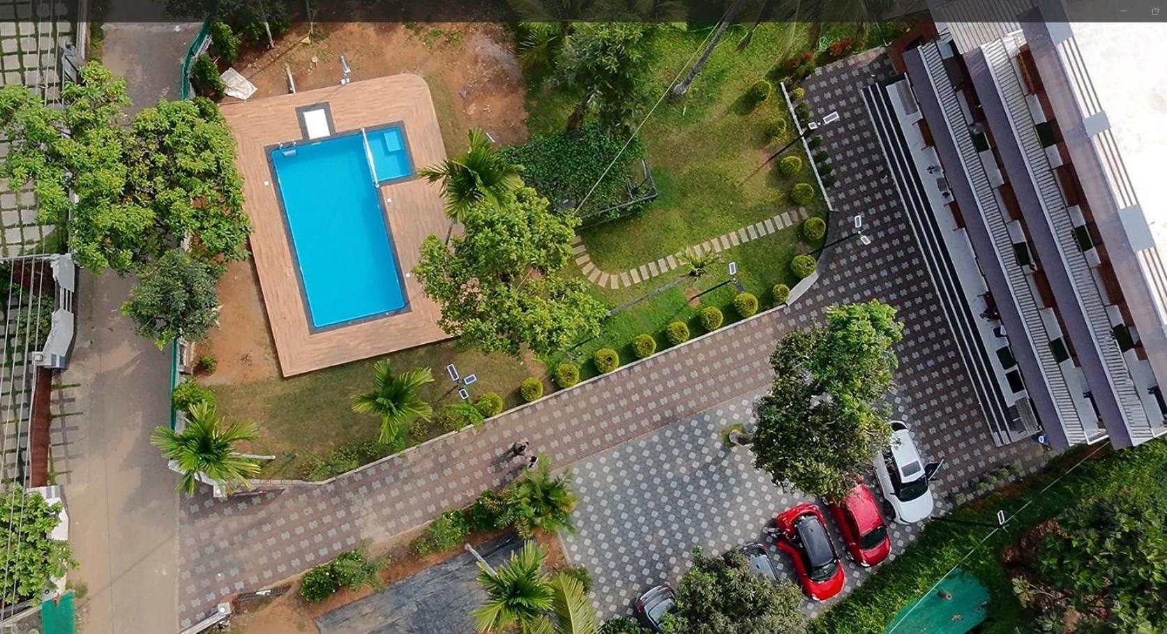 Dolphin Enclave Service Studio Apartments 칼파타 외부 사진