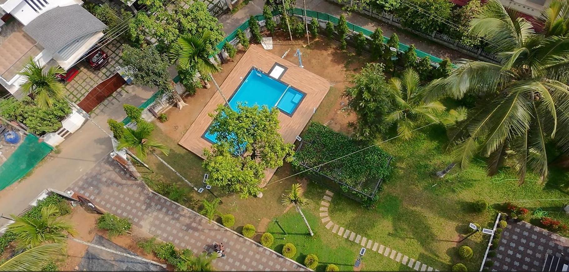 Dolphin Enclave Service Studio Apartments 칼파타 외부 사진